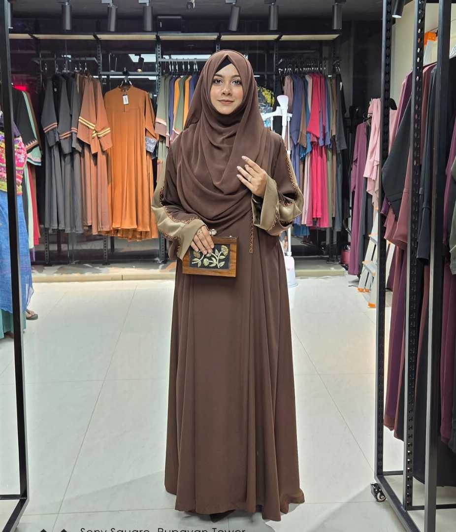 Safa,Dubai,Cherry,Abaya,