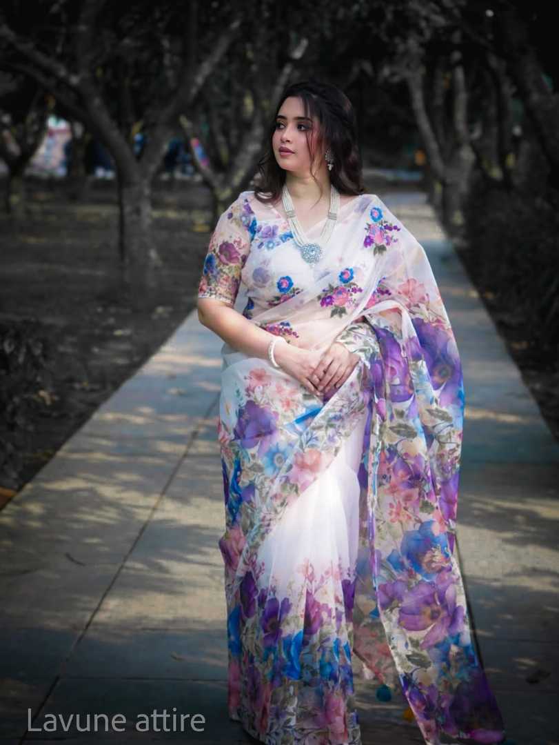 প্রিমিয়াম,চান্দুরি,সিল্ক,শাড়ি,