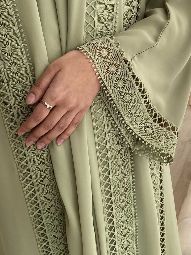Arisha,Premium,Dubai,Cherry,Abaya